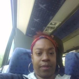 Meet your Posher, Renee